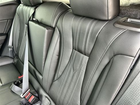 New 2026 Buick Envision Avenir image 18