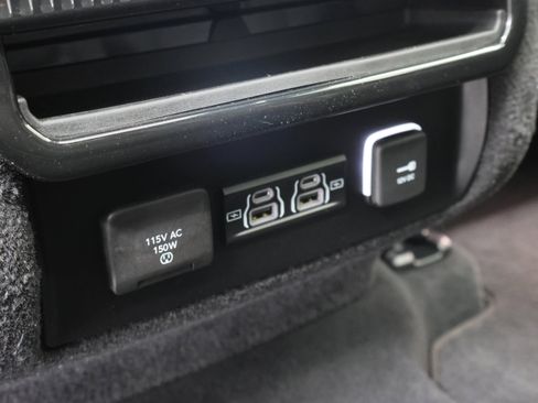 Used 2022 Jeep Wagoneer Series II w/ Premium Group I image 39