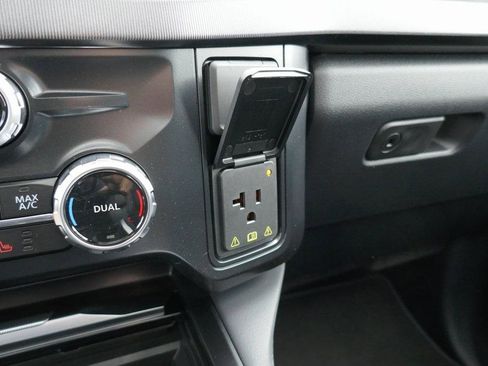 New 2026 Ford F350 Platinum w/ FX4 Off-Road Package image 22