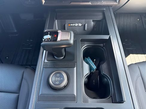Used 2025 GMC Hummer EV 2X AWD/4WD image 19