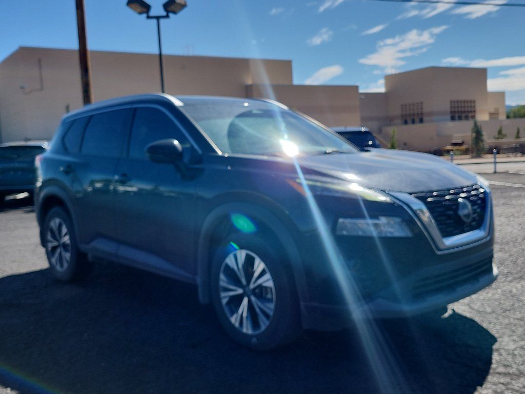 Used 2022 Nissan Rogue SV w/ SV Premium Package AWD/4WD image 3