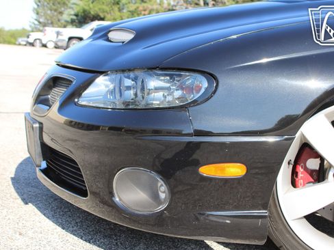 Used 2005 Pontiac GTO RWD image 40