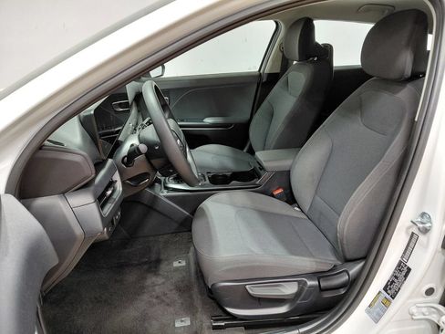 Used 2025 Kia K4 FWD image 14