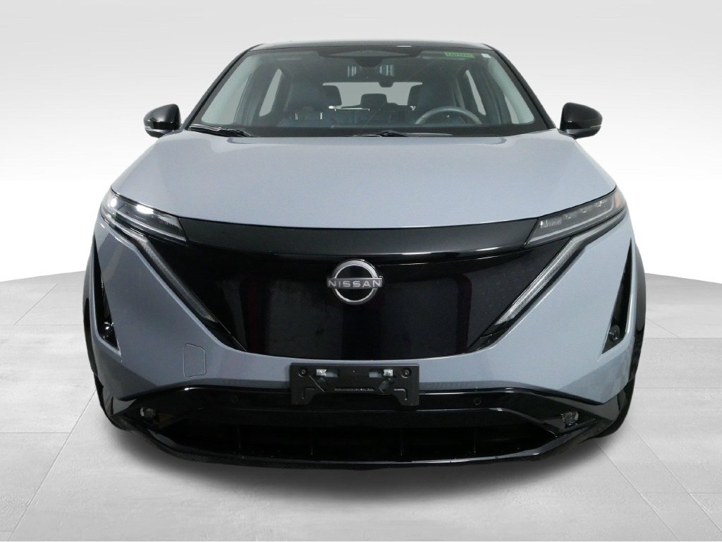 Used 2024 Nissan Ariya AWD image 3