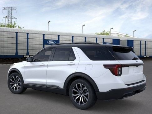 New 2026 Ford Explorer ST-Line w/ Premium Package RWD image 32