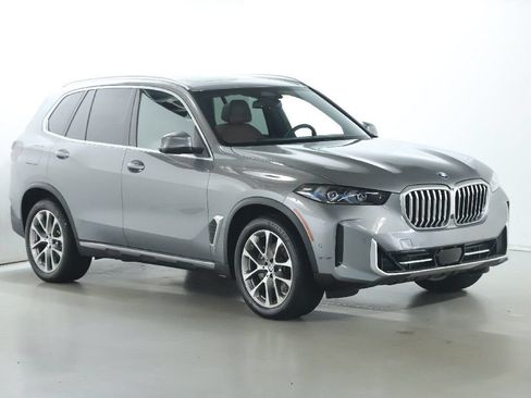 Used 2025 BMW X5 xDrive40i w/ Climate Comfort Package AWD/4WD image 11