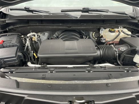 Used 2021 Chevrolet Tahoe RST w/ Luxury Package image 33