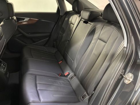 Used 2022 Audi A4 2.0T Premium w/ Convenience Package AWD/4WD image 18