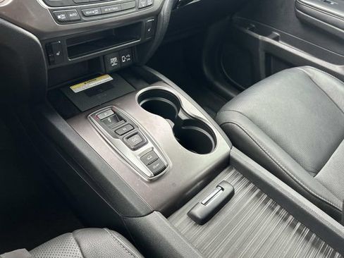Used 2023 Honda Passport EX-L image 32
