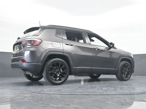 Used 2022 Jeep Compass Altitude image 56