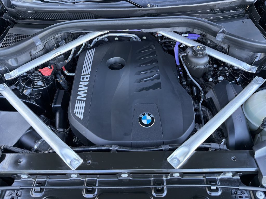 Used 2024 BMW X5 xDrive40i AWD/4WD image 17