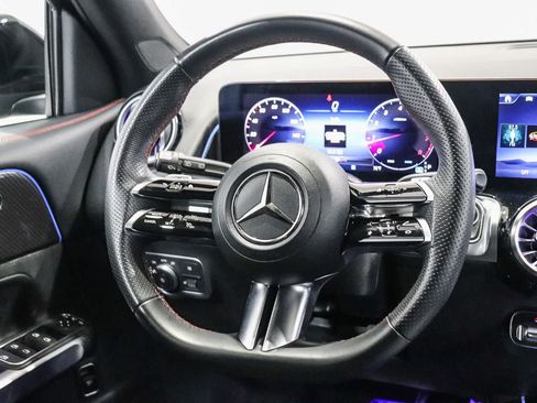 Used 2024 Mercedes-Benz GLB 250 image 15