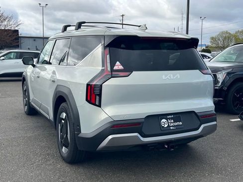 New 2026 Kia EV9 Wind image 9