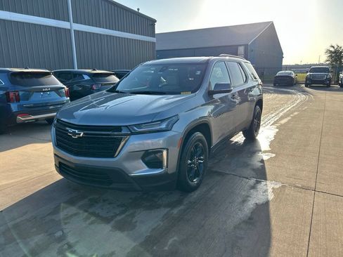 Used 2023 Chevrolet Traverse LS w/ Midnight/Sport Edition FWD image 1