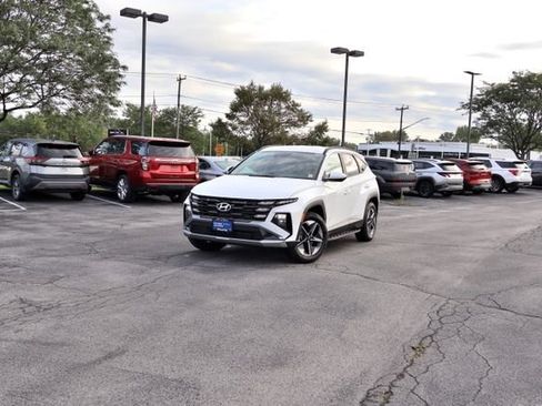 Used 2026 Hyundai Tucson SEL Plus AWD/4WD image 2