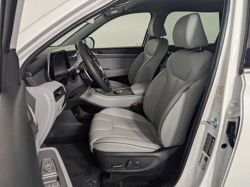 Used 2025 Hyundai Palisade SEL FWD image 13