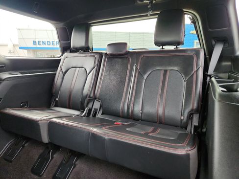 Used 2023 Ford Expedition Limited AWD/4WD image 10