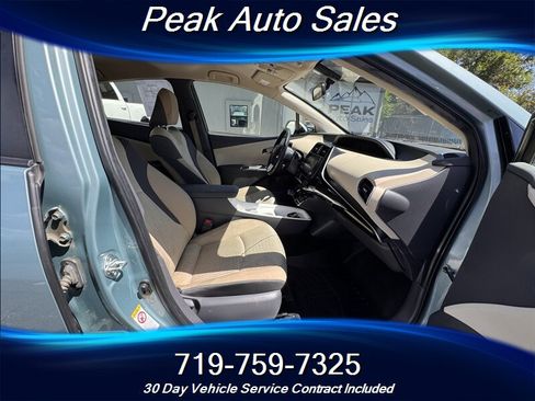 Used 2016 Toyota Prius Three FWD image 31