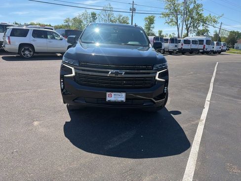 Used 2021 Chevrolet Tahoe RST w/ Luxury Package AWD/4WD image 2