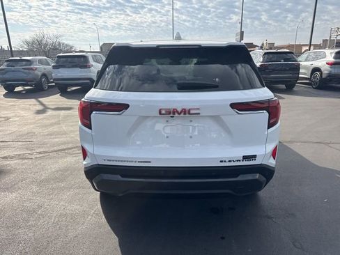 Used 2025 GMC Terrain Elevation image 4
