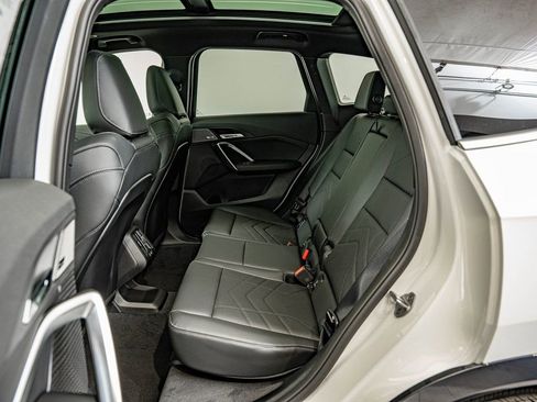 New 2026 BMW X1 xDrive28i w/ Technology Package AWD/4WD image 30