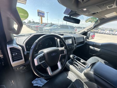 Used 2020 Ford F150 Lariat AWD/4WD image 10