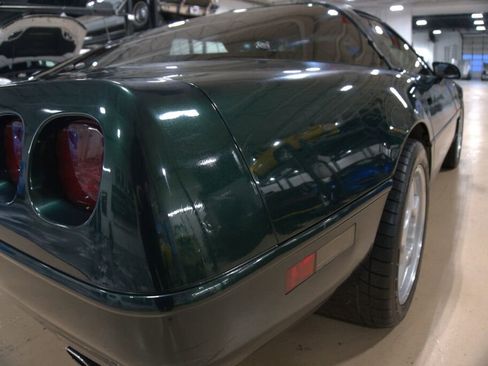 Used 1995 Chevrolet Corvette Coupe image 22