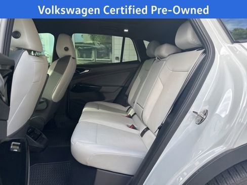 Certified 2021 Volkswagen ID.4 Pro S w/ Gradient Package image 20