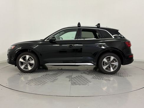 Used 2023 Audi Q5 2.0T Premium Plus w/ Premium Plus Package AWD/4WD image 2