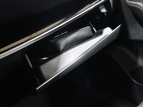 Used 2023 Nissan Rogue SL w/ SL Premium Package image 33