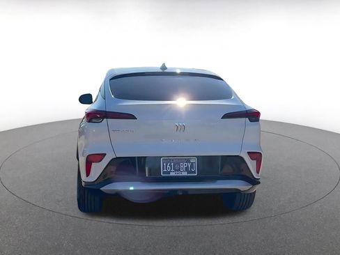 Used 2025 Buick Envista Sport Touring image 12