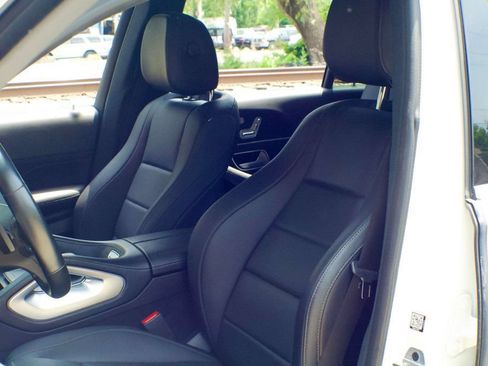 Used 2023 Mercedes-Benz GLS 450 4MATIC image 19