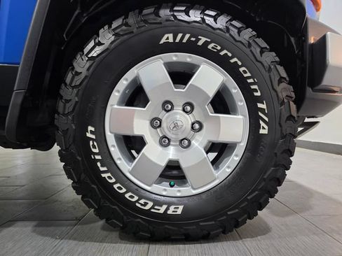 Used 2007 Toyota FJ Cruiser 4WD w/ Upgrade Pkg 1 image 25