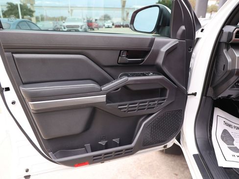 Certified 2024 Toyota Tacoma SR5 image 38