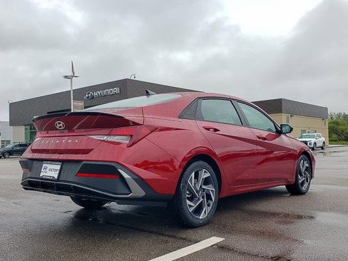 New 2025 Hyundai Elantra Sport image 5