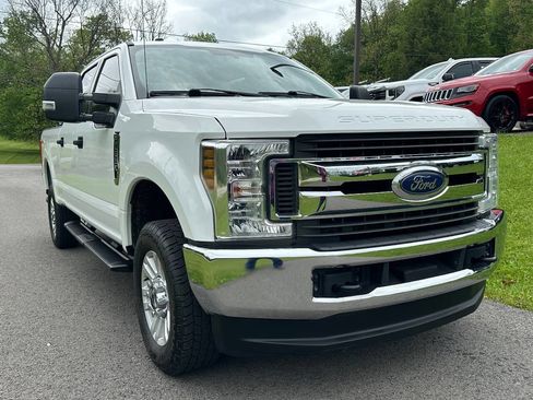 Used 2019 Ford F250 XLT AWD/4WD image 9