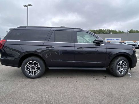 New 2025 Ford Expedition Max Active RWD image 2