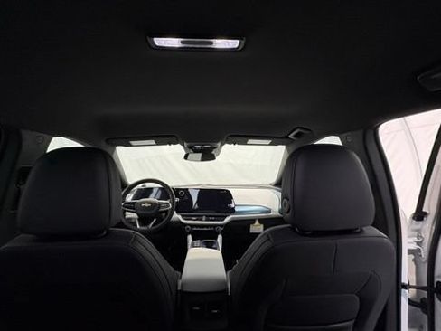 New 2025 Chevrolet Equinox EV LT FWD image 31
