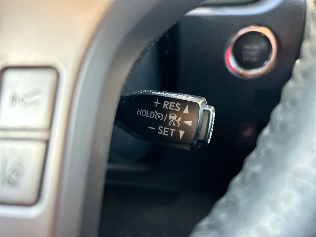 Used 2024 Toyota 4Runner Limited AWD/4WD image 19