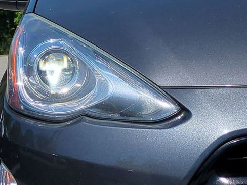 Used 2015 Toyota Prius C Three FWD image 10