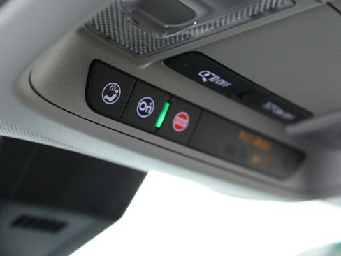 Certified 2023 Chevrolet Equinox LT FWD image 20