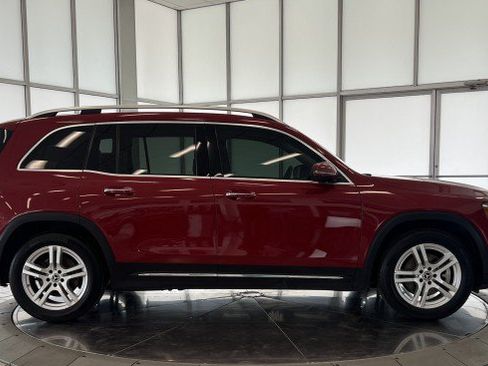 Used 2020 Mercedes-Benz GLB 250 4MATIC image 8