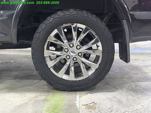 Used 2015 Ford F150 Lariat w/ Equipment Group 502A Luxury AWD/4WD image 16