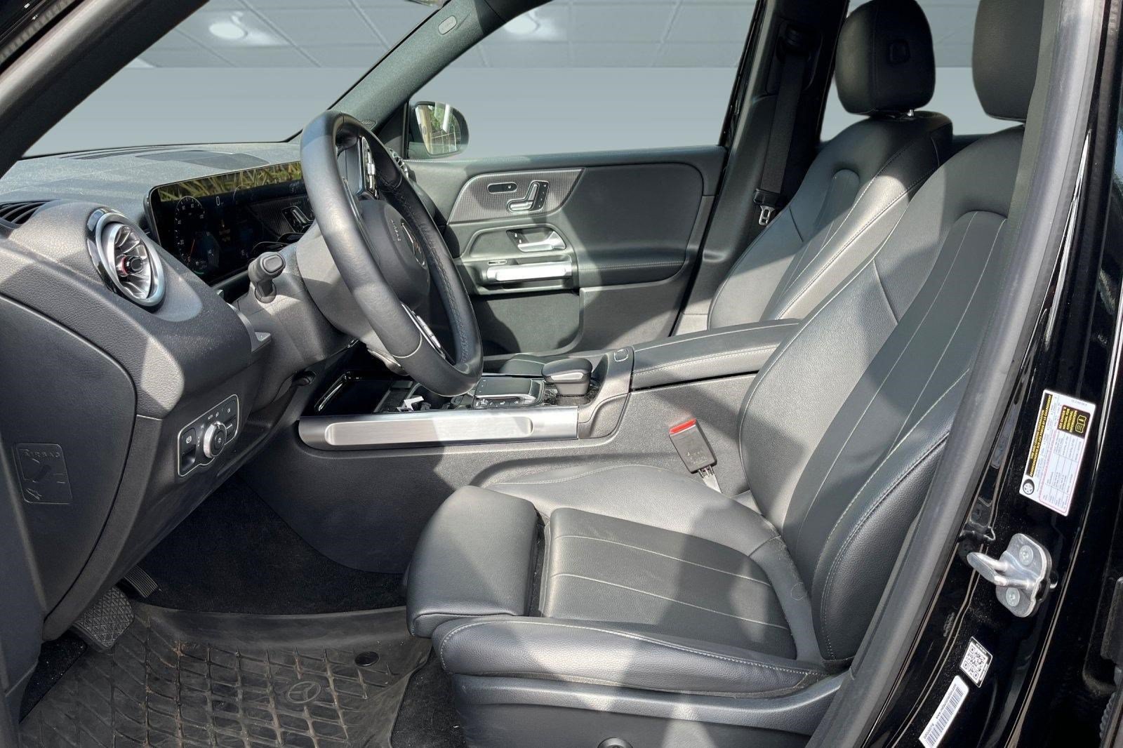 Certified 2023 Mercedes-Benz EQB 300 4MATIC image 3