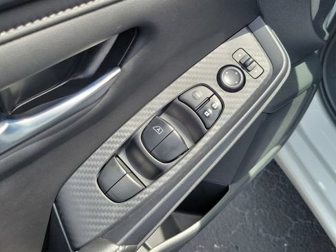 Used 2023 Nissan Sentra SV FWD image 16