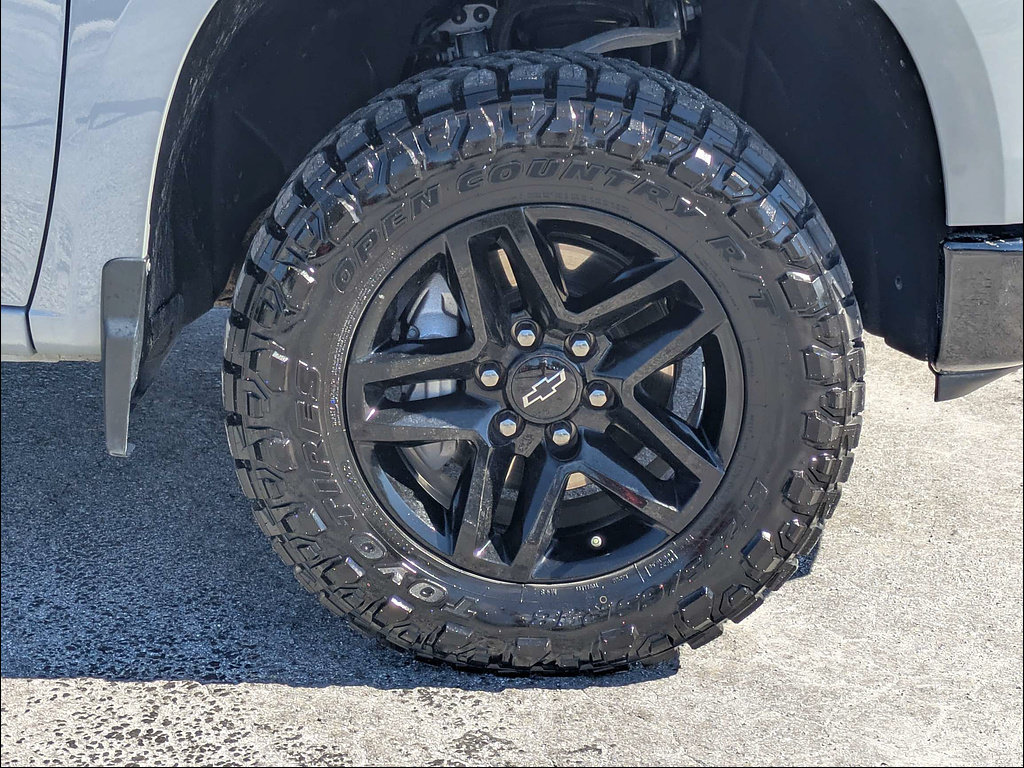 Used 2024 Chevrolet Silverado 1500 LT Trail Boss w/ Protection Package AWD/4WD image 10