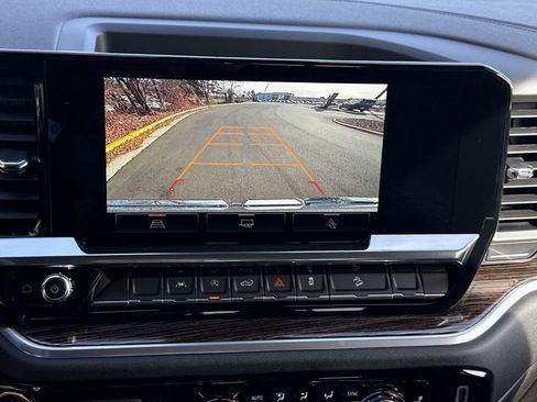 New 2026 GMC Sierra 1500 Elevation image 19