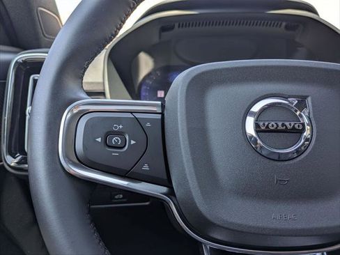 Used 2026 Volvo XC40 B5 Ultra w/ Climate Package AWD/4WD image 17