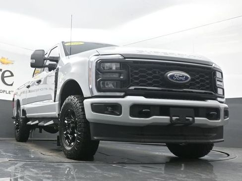 Used 2026 Ford F250 XL w/ STX Appearance Package image 3