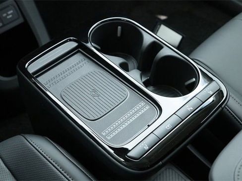 New 2026 Hyundai Ioniq 5 SEL image 16